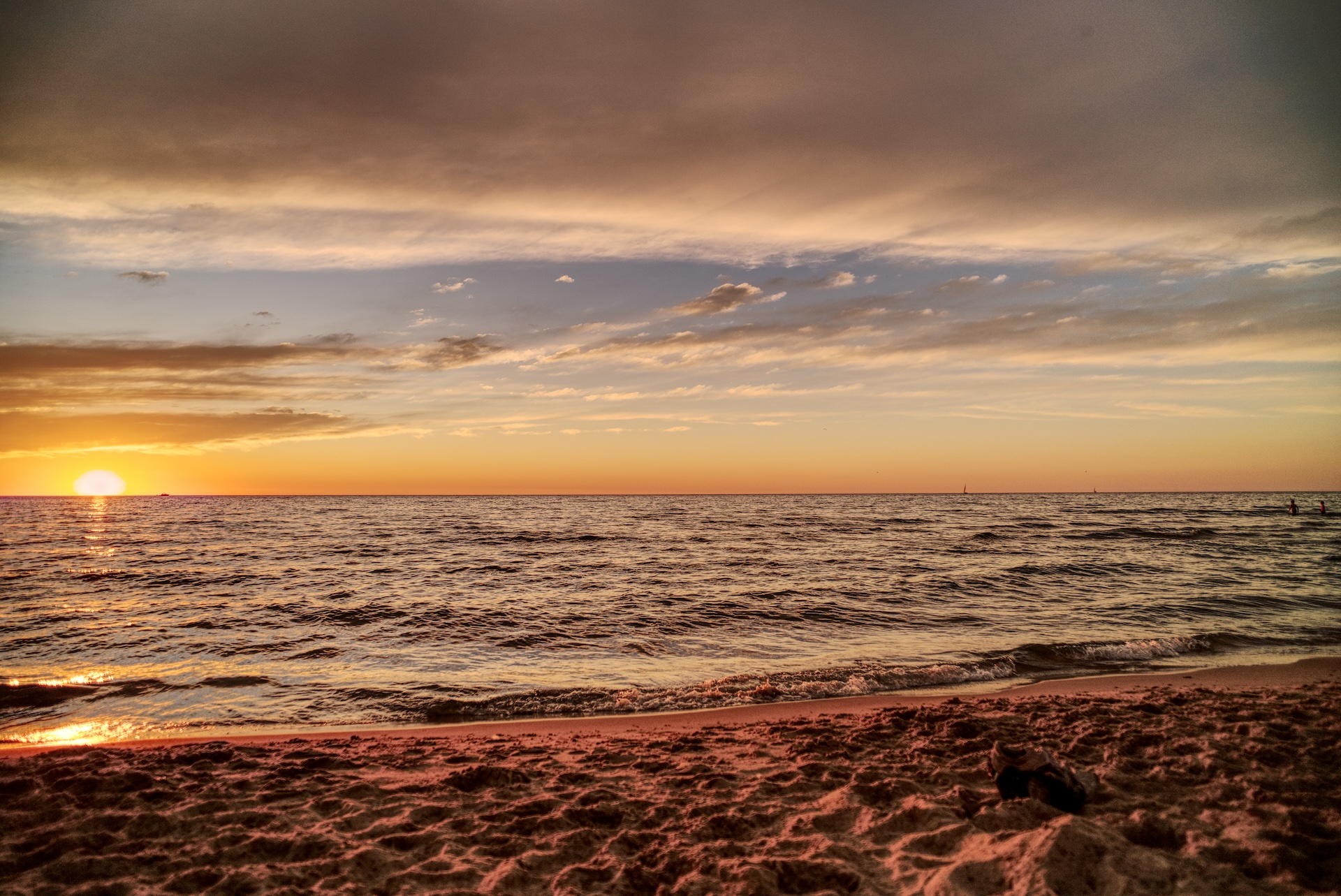 Discovering the Beauty and Serenity of Lake Michigan’s Shore