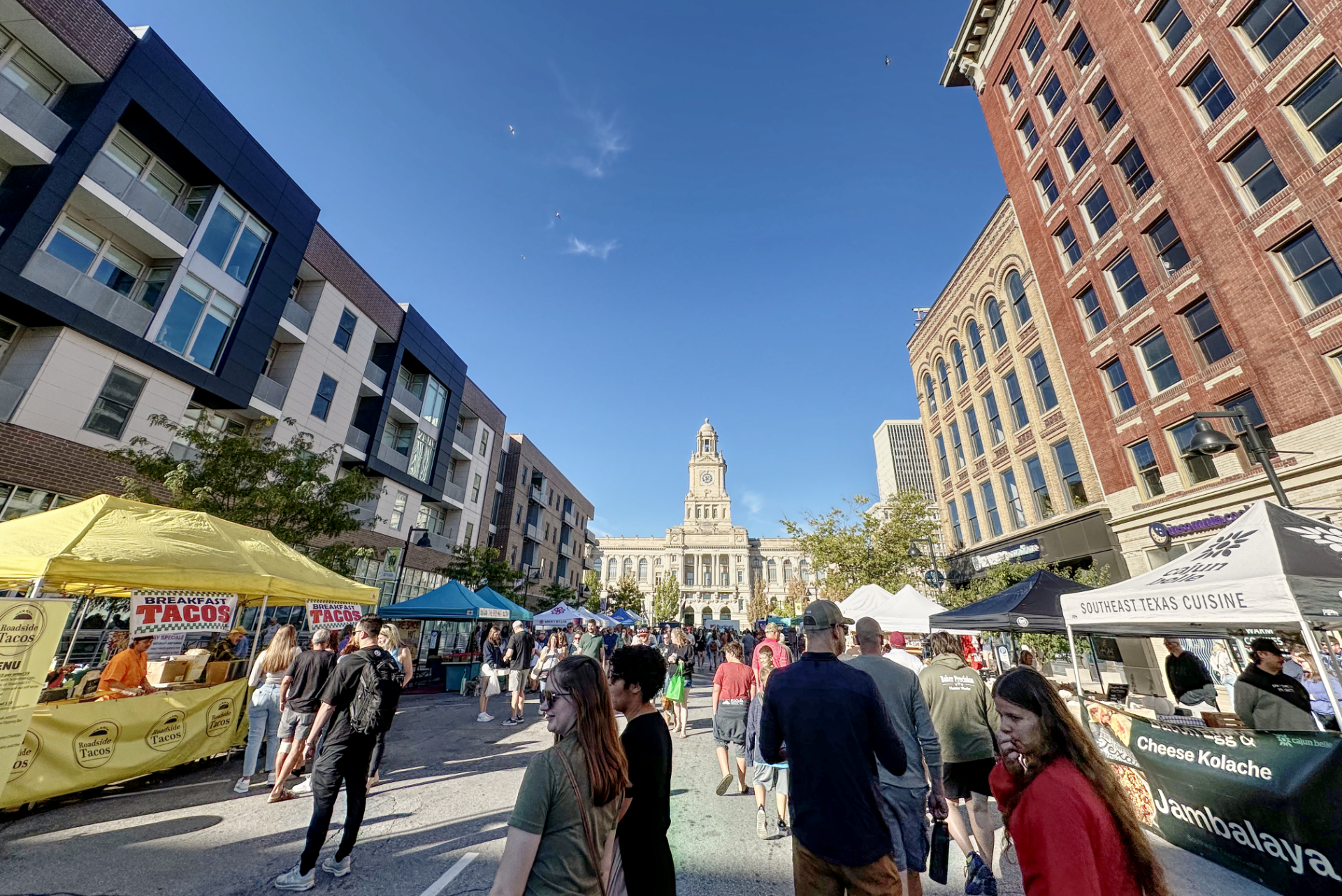 Des Moines Farmers Market; A lesson in community